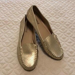 Sperry loafers, gold, sz 8